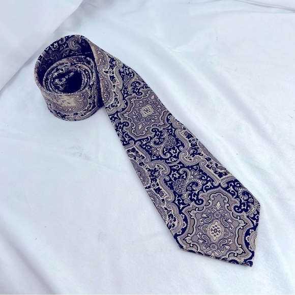 Handsome Vintage Oscar del la RENTA - Picture 3 of 5